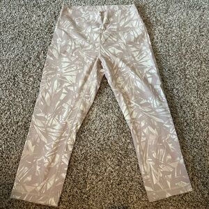 Lululemon Beige Patterned Leggings